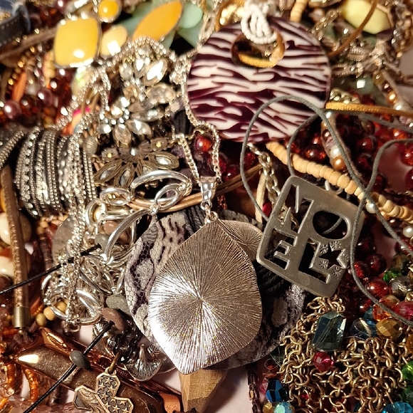 Vintage Jewelry - 5 LBS Wearable Necklaces 45 Count Some Branded BEADS Chains BOHO Hippie Styles